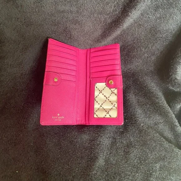 Kate Spade Wallet - Picture 5 of 5